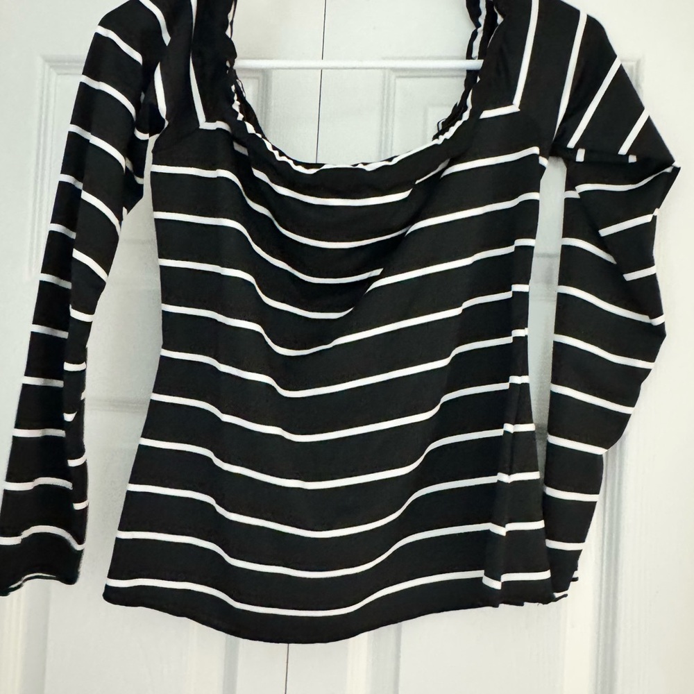Black and White Striped Women's Top XL